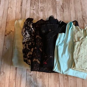 Bundle of six small Tops